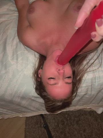 Slurping and sucking away - free porn video