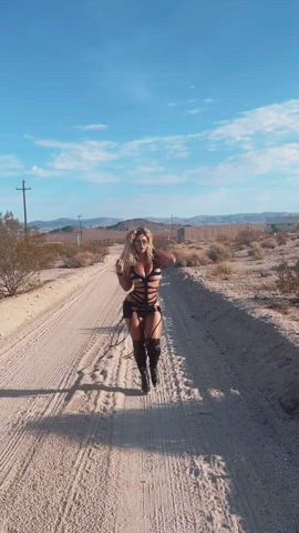 Thick Carmela - free porn video