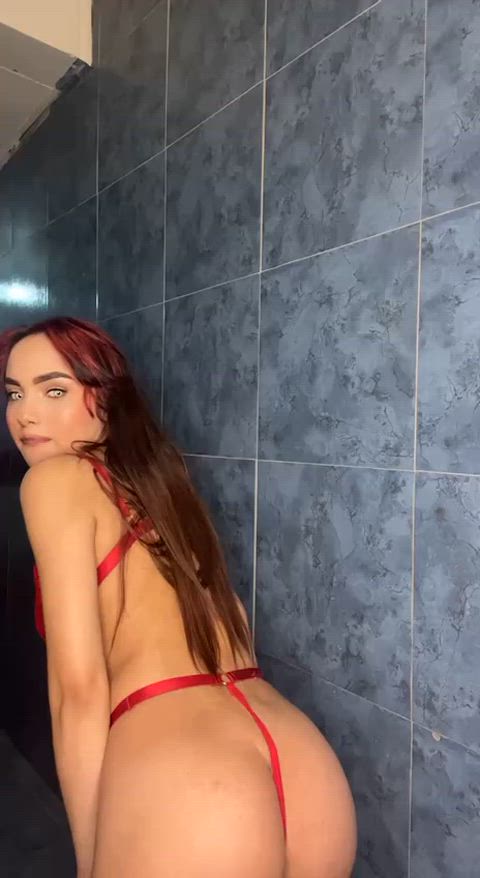 I'm waiting for you to fuck my ass in the bathroom! - free porn video