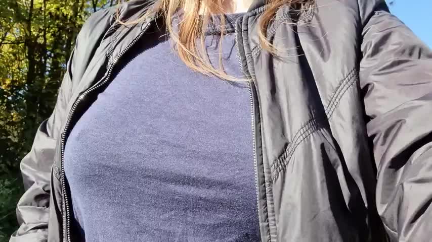 Pale skin looks so beautiful in the sun - free porn video