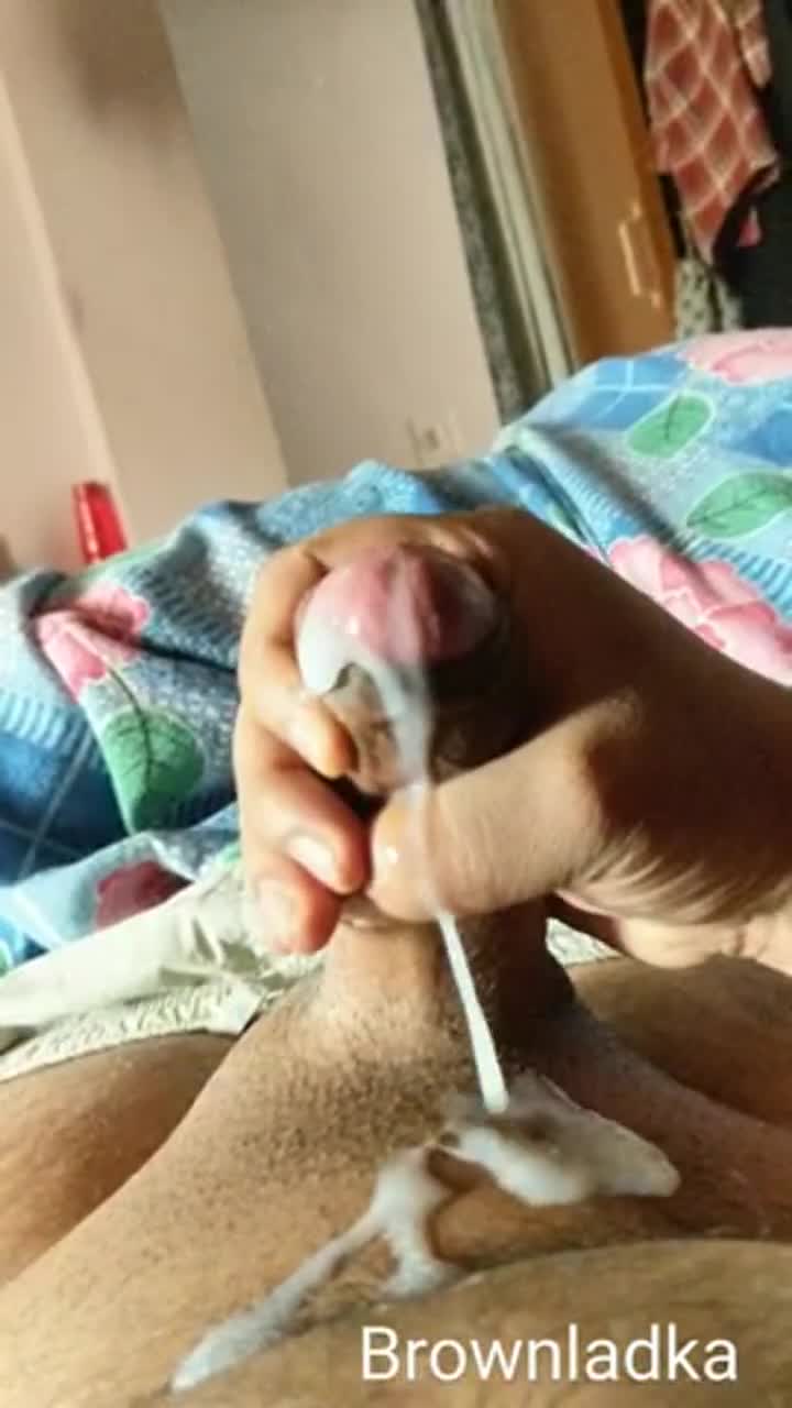 The sound of eye-rolling orgasm. Swallow it all! - free porn video