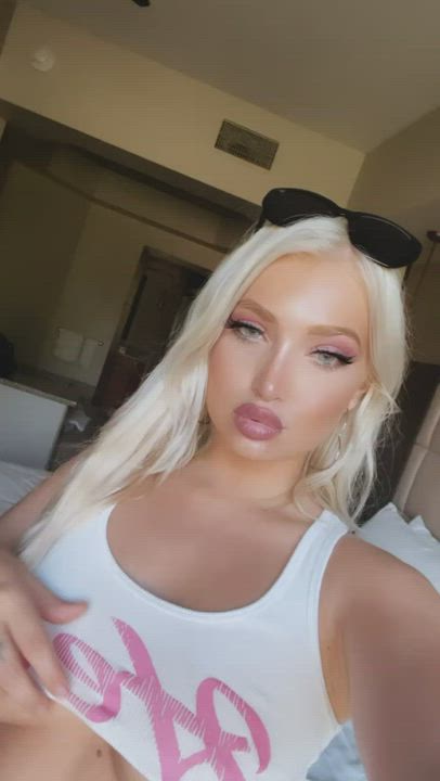Bouncing just for you 🍒 ;) - free porn video