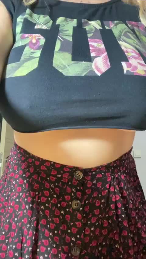 Be honest, Would you tittyfuck?😋 - free porn video