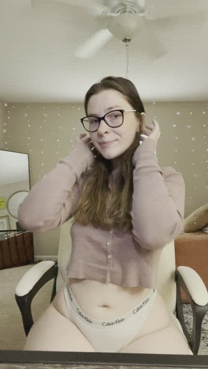 Is anyone horny this early in the morning? - free porn video