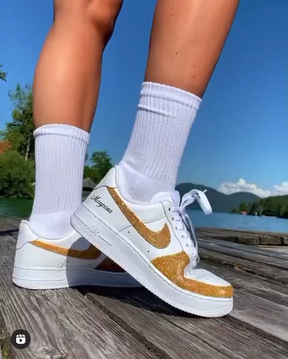 Casually jumping rope - free porn video