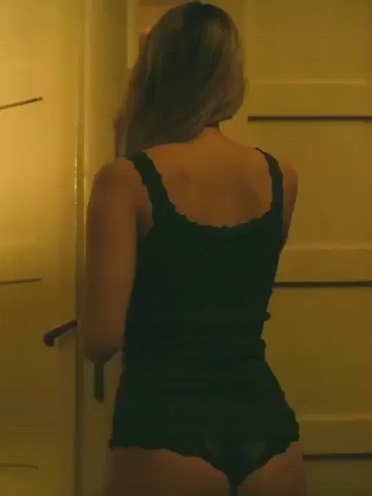 This is how Jennifer Lawrence meet her producer🥵😍 - free porn video