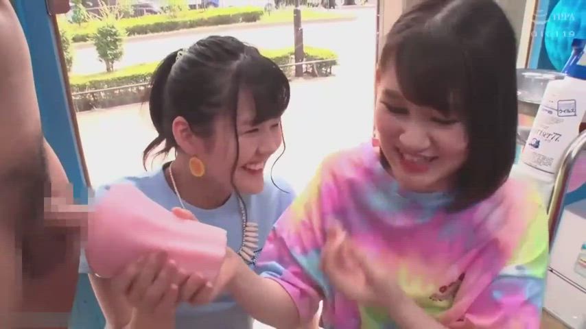 [FFM] Nice Handjob - free porn video