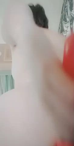 Look how much I can fit daddy 🥰 - free porn video