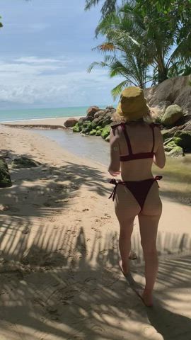 Nature is beautiful 🏖 - free porn video