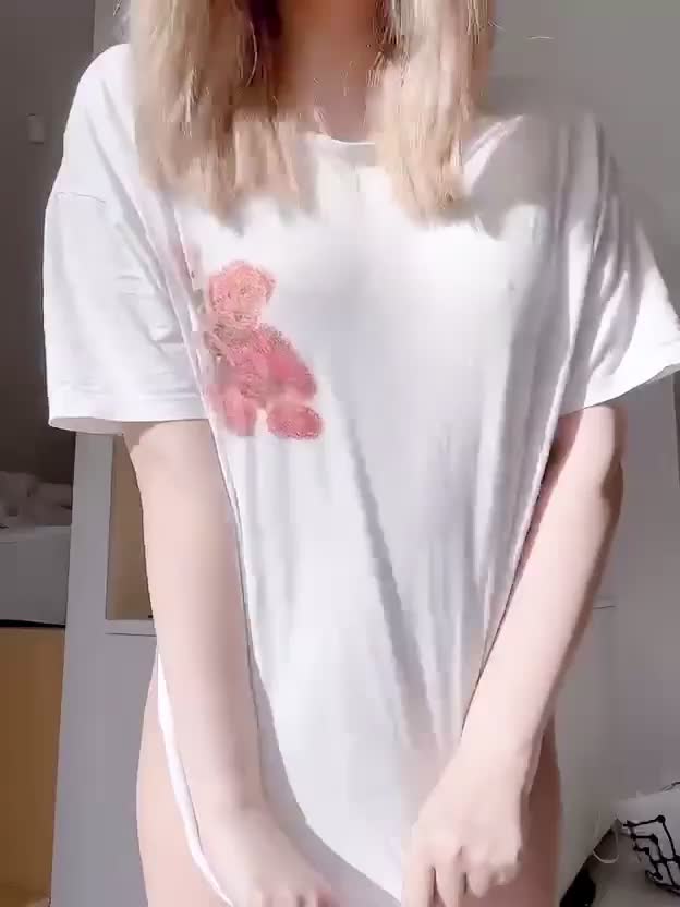 AAAH I peed myself a little when I saw I was top 1 this week 🙈 thank you ♡ soooo who’s gonna take me to the zoo (as a visitor and not exhibit ofc 😏) - free porn video