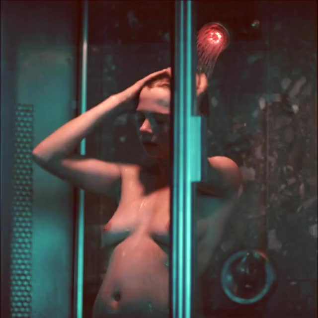 Michelle Williams in the Shower - free porn video