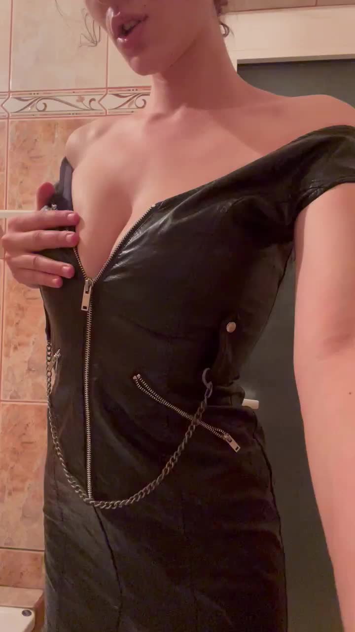 If u would dare me to show my boobs I would do it like this ❤️ - free porn video