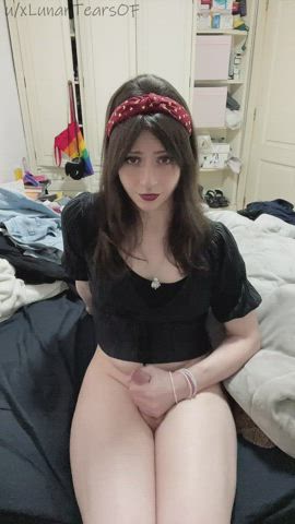 Go easy on me. I prefer gentle gooners 🥹 - free porn video