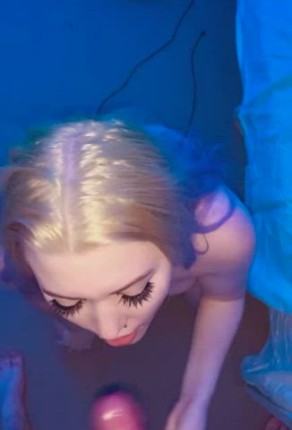 Teen slut takes a massive cumshot - free porn video