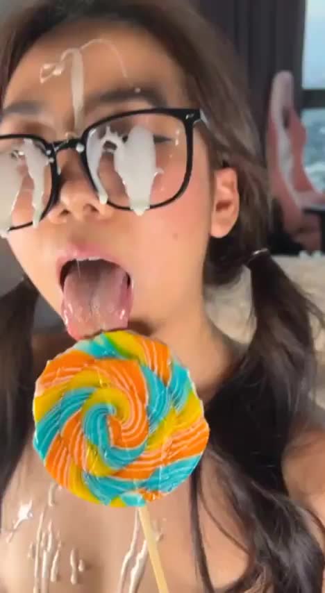 Wanna let this dumb asian girl lick you? - free porn video