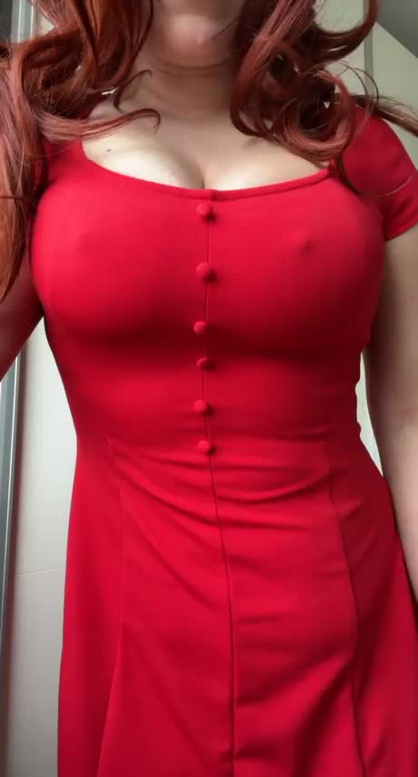 I love when my nipples get hard in the classroom - free porn video