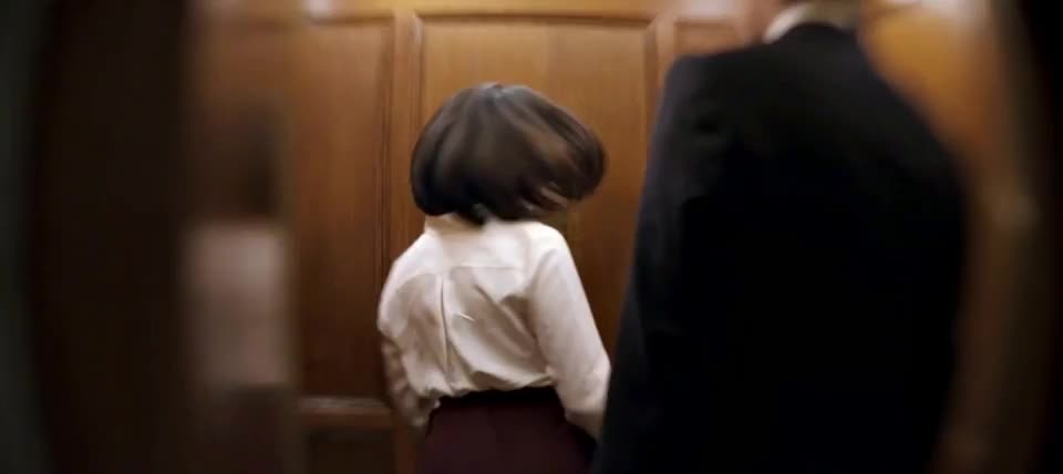 Naomi Scott in Anatomy of a Scandal - free porn video