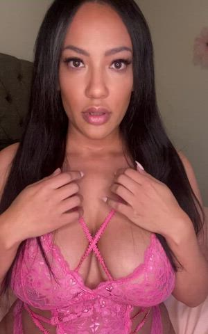 Who here loves chocolate milf tits - free porn video