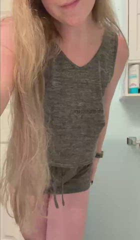 There’s a rumor if you play with my nipples long enough, I’ll cum ;) - free porn video