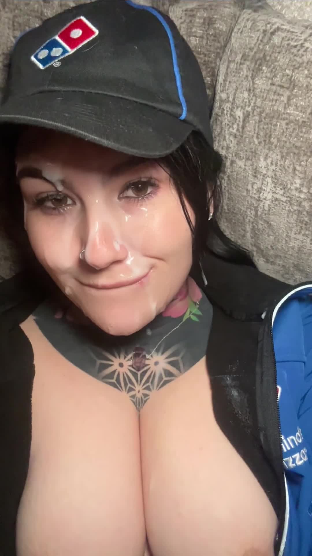 I managed four tips in one shift  - free porn video