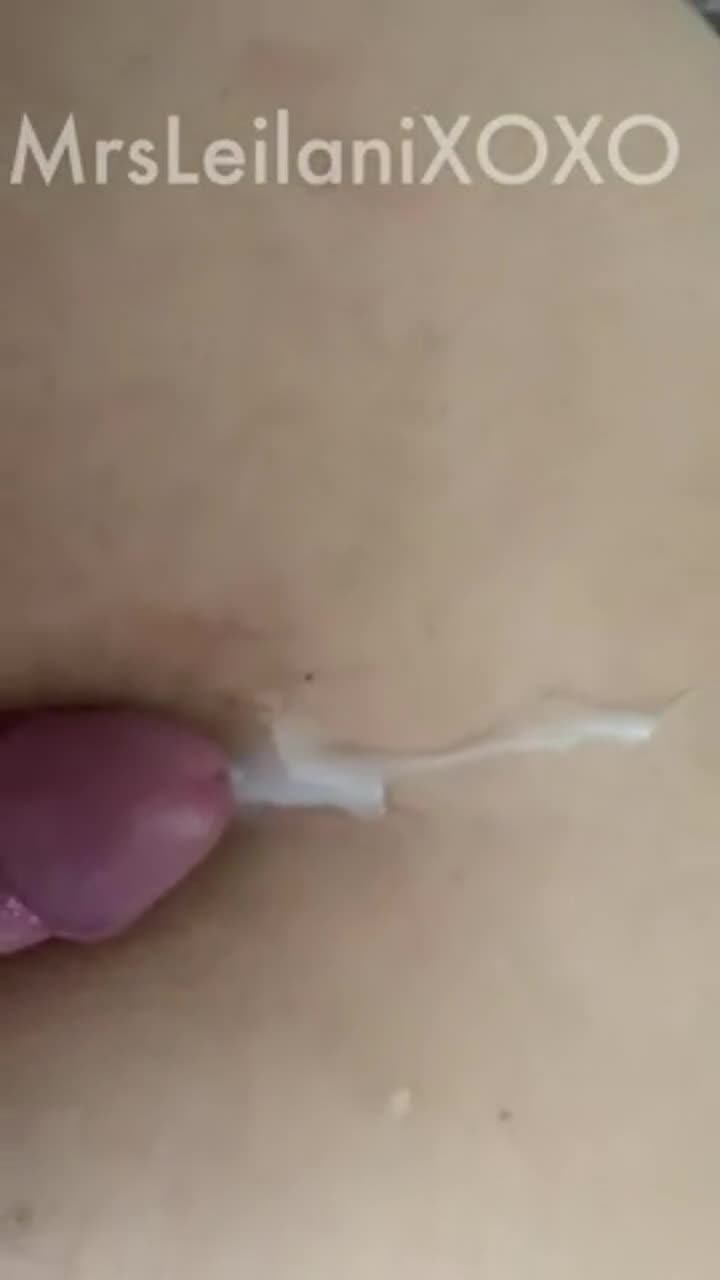 Where are all the men that love cum so much they’re willing to lick it up off me and spit it in my mouth? - free porn video