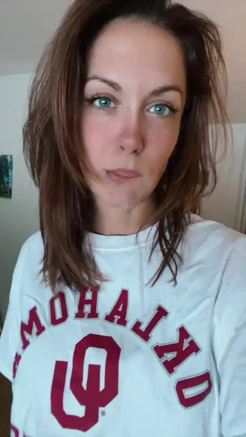 Hope I’m not too late for titty Tuesday - free porn video