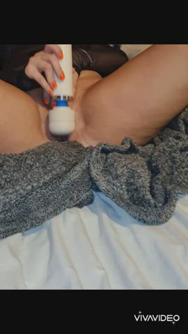 My first time on the magic wand - free porn video