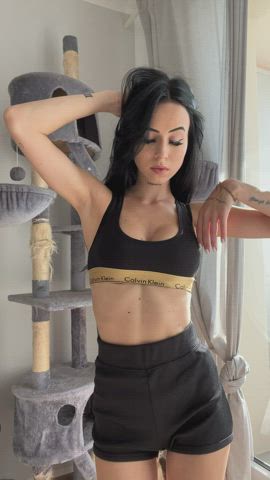 Im a phone with an empty battery and youre the charger so put it all the way in🥵 - free porn video