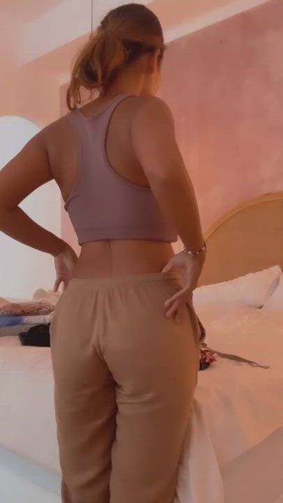 What would you do with a petite hole like this? - free porn video