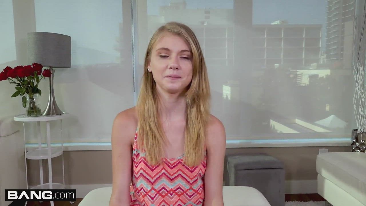 Petite teen Hannah Hays cheats on bf in public - free porn video
