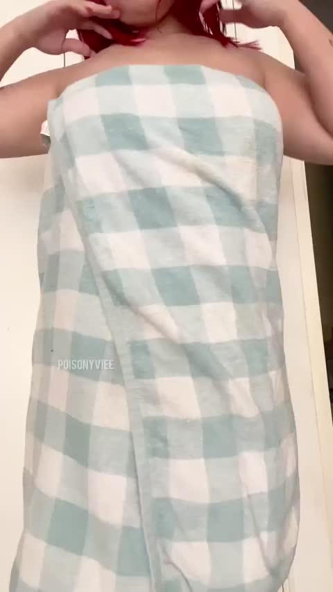 This latin body needs a creampie urgently - free porn video