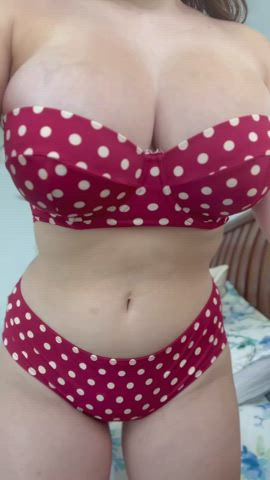 with boobs like this, they’re begging to be motorboated - free porn video