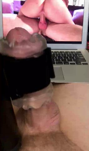This thing fucks you to your favorite porn. Its the golden age of gooning! - free porn video