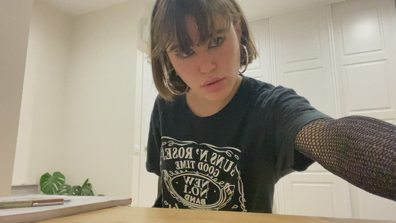 Would you cum to my nudes if sent you some? 💕 - free porn video