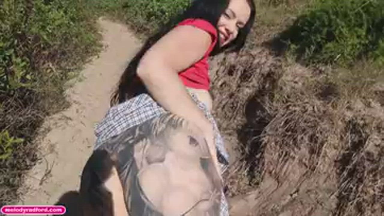 Hot Australian Melody Radford Doggystyle Fucked Outside - free porn video