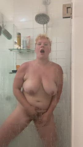 Shower squirts feel so, SO good :) - free porn video