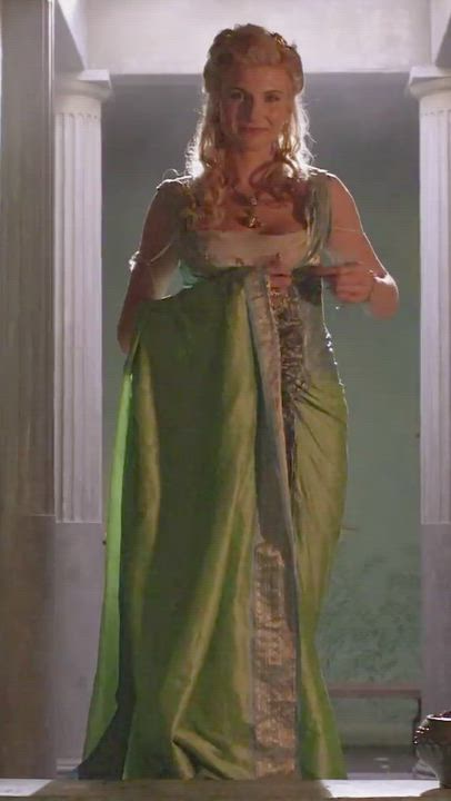 Viva Bianca (at 25) - Spartacus (2010) - free porn video