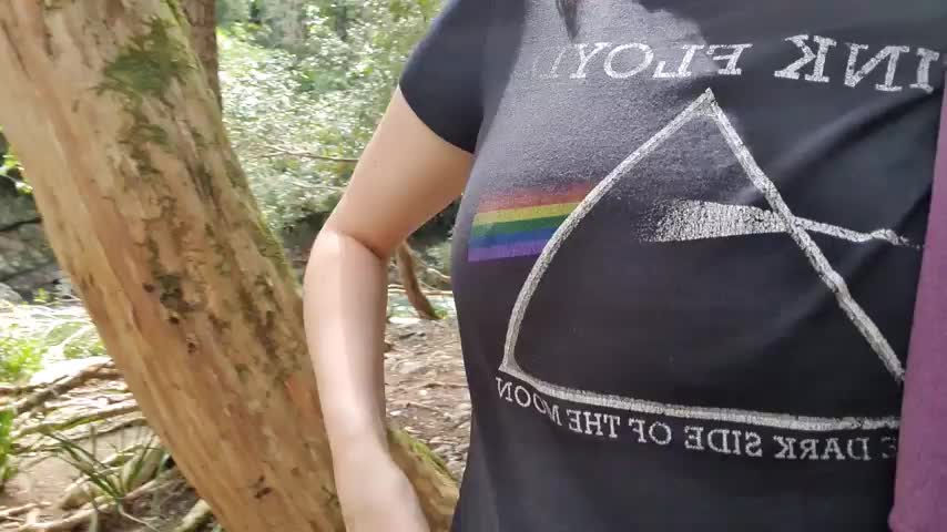 Wanna see me flash the trees again? These birds can't catch a break [f] - free porn video