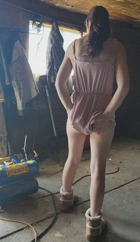 (f) this is how to say hi to men in the garage hehe - free porn video