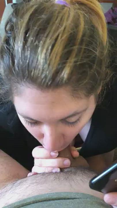 Love a girl who uses spit when sucking cock - free porn video