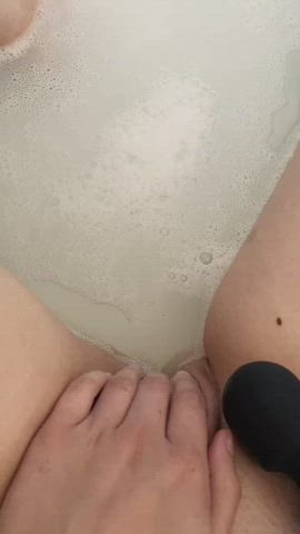 Need someone to join me, got to love a nice wet pussy 💦 - free porn video