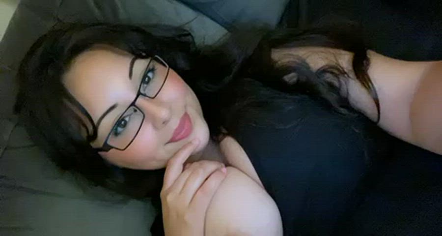 I hope my pussy looks good enough to eat before breeding me 😋 - free porn video