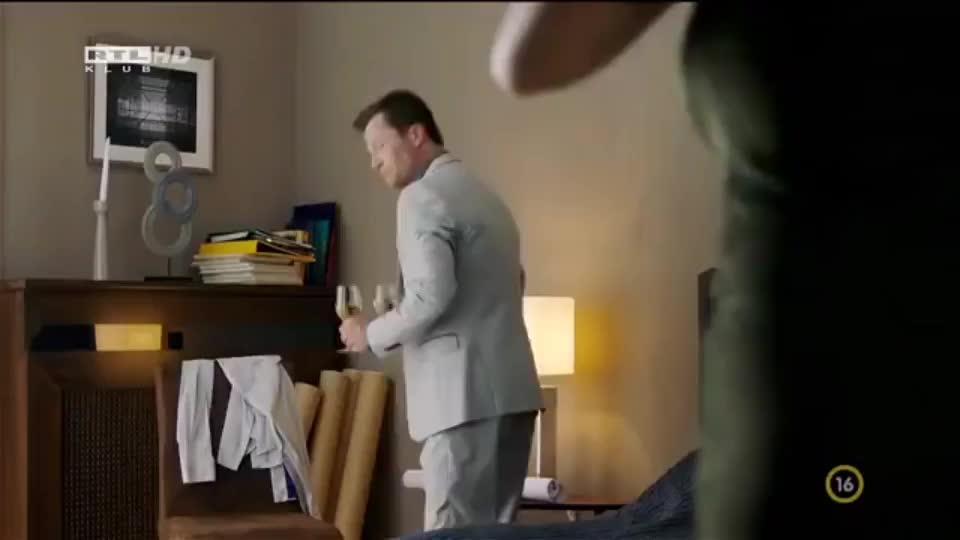 Alexandra Horváth In Válótársak - free porn video