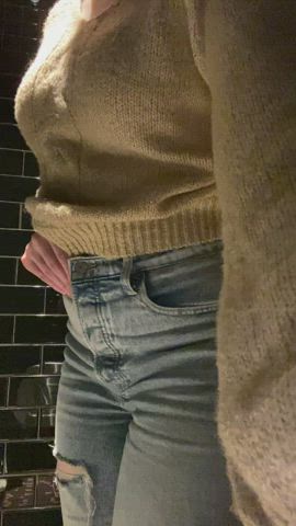 My plus was controlled while out to dinner <3 - free porn video