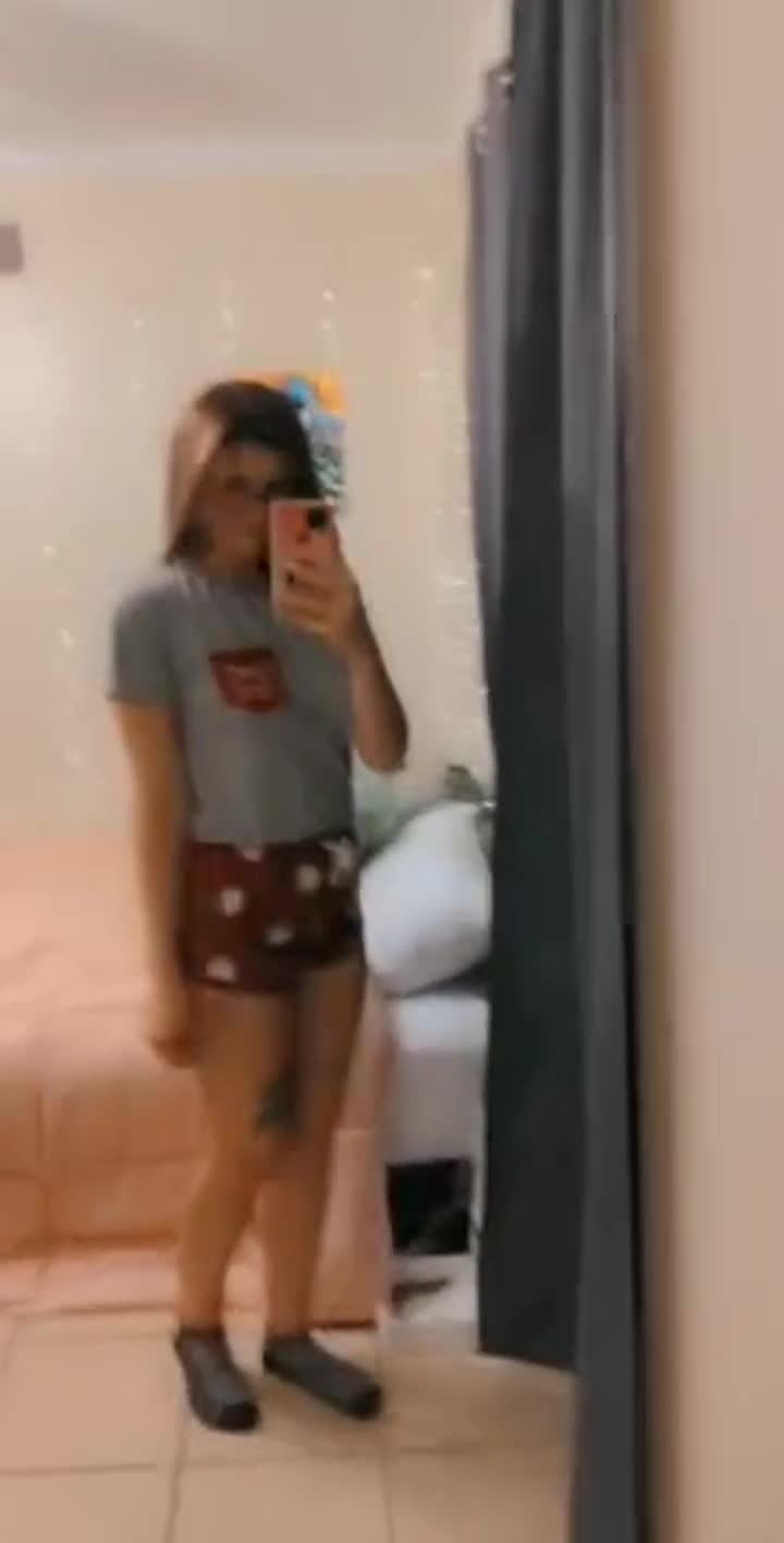Wanna see a magic trick? [F] - free porn video