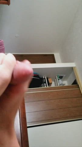 Livs Toes Covered With Cum - free porn video
