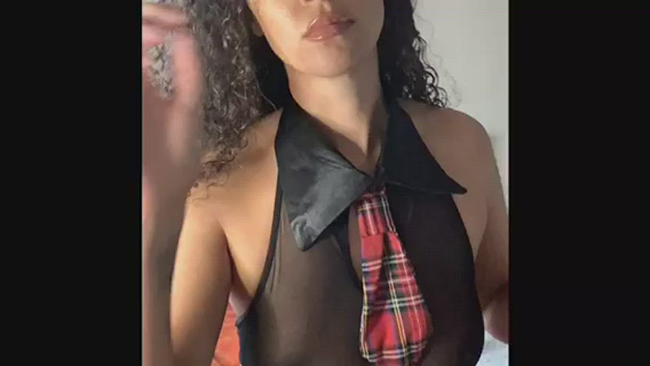 People say I’m curvy. Thoughts?💭 - free porn video