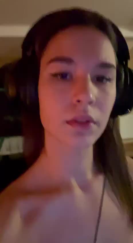 A day in my life, play video games and being horny. Would you like to join me ? - free porn video