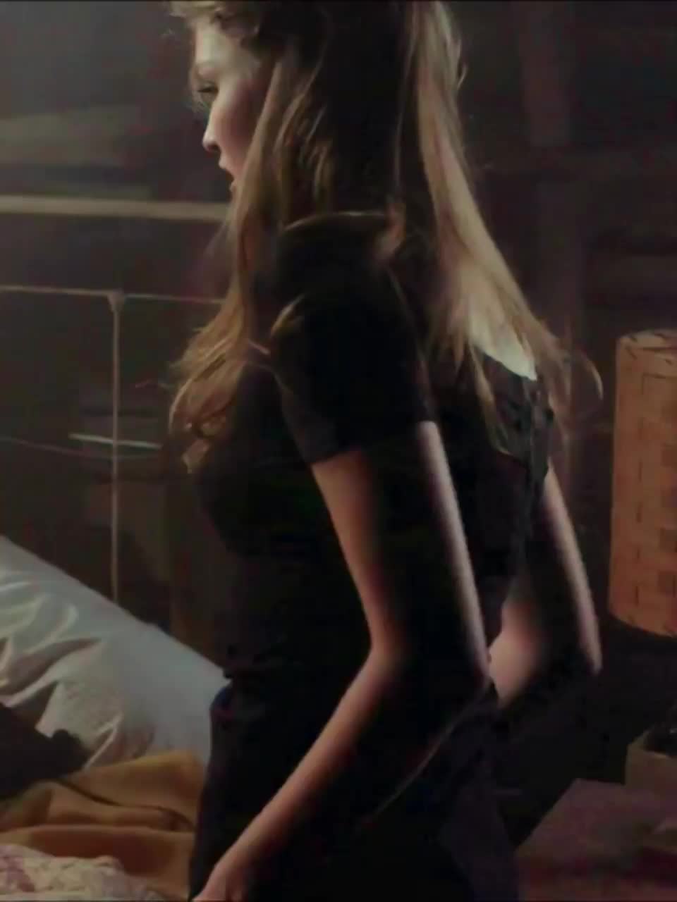 Lily Simmons - free porn video