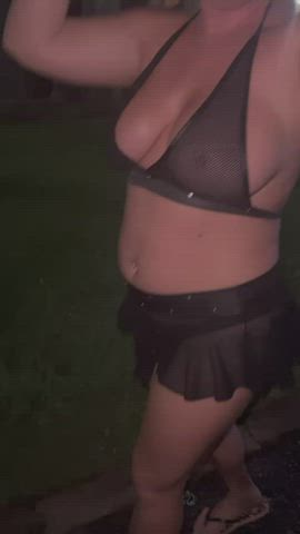 We stripped down on the way to the hotel room[GIF] - free porn video